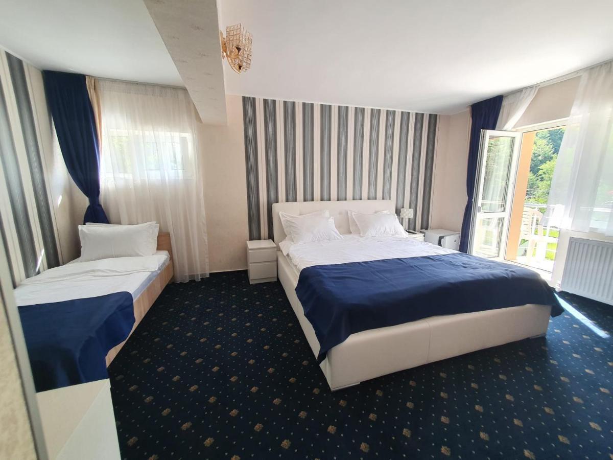 Hotel Green Palace Sinaia Ngoại thất bức ảnh
